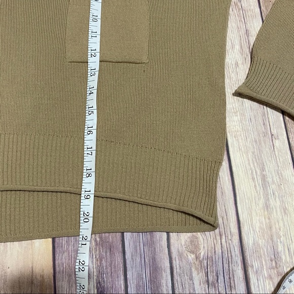 TOPSHOP Crop V neck wide Sleeve Sweater Tan Size 6 - Picture 9 of 10